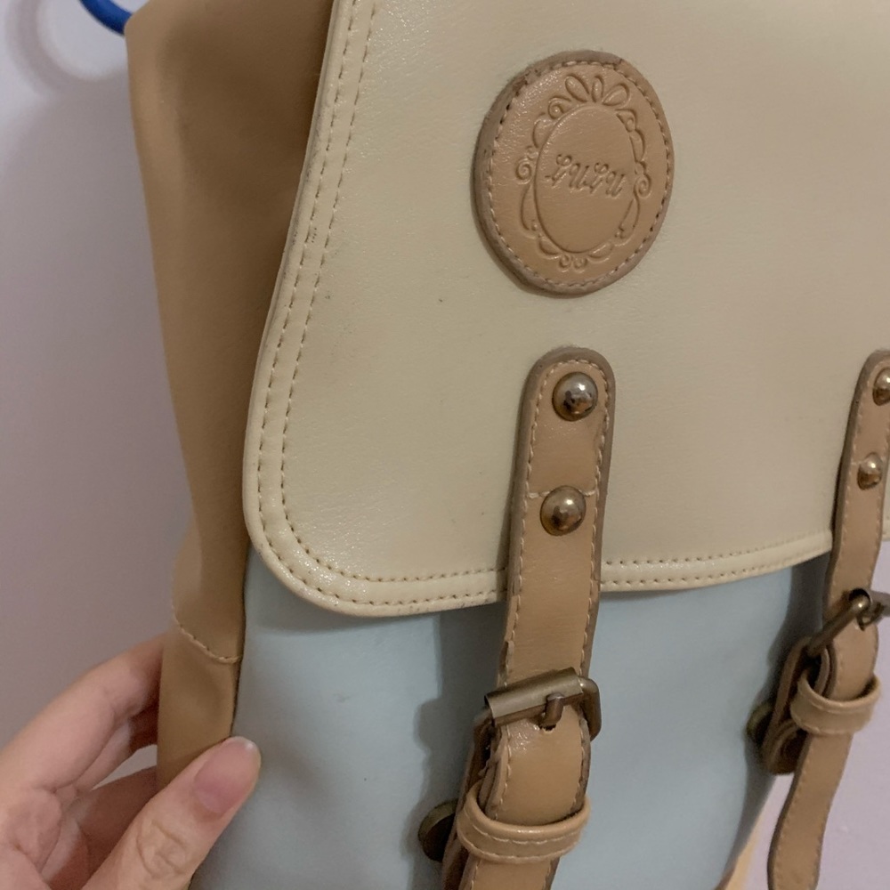Small Bag - Picture 3 of 6